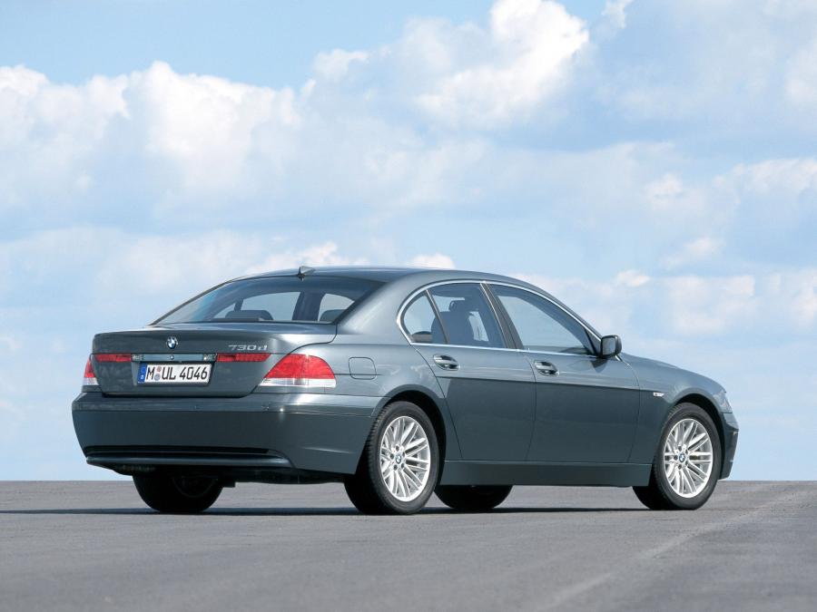  BMW 730d 2002 года  (фото 1 из 9)